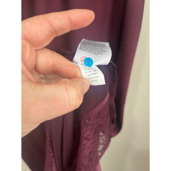 Old Navy Cherry Wine Lace Trim Maxi Slip Dress XL Sleeveless - Picture 5 of 5